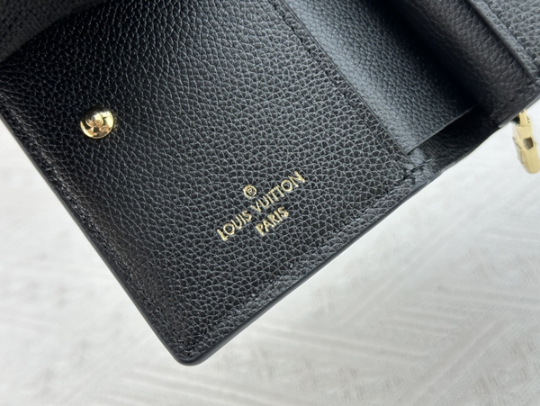 LVコピーウォレット全体デザイン